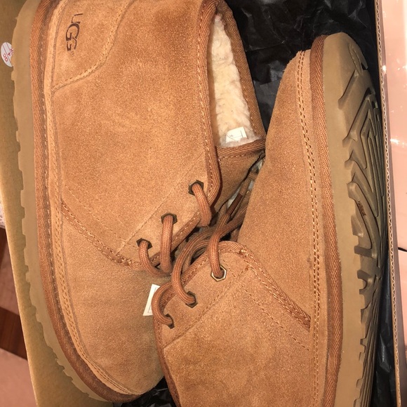 Uggs. - Picture 2 of 3